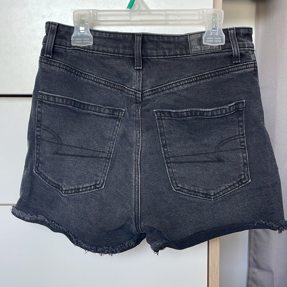 Black American Eagle Distressed Denim Shorts | Size 2 - Picture 2 of 4